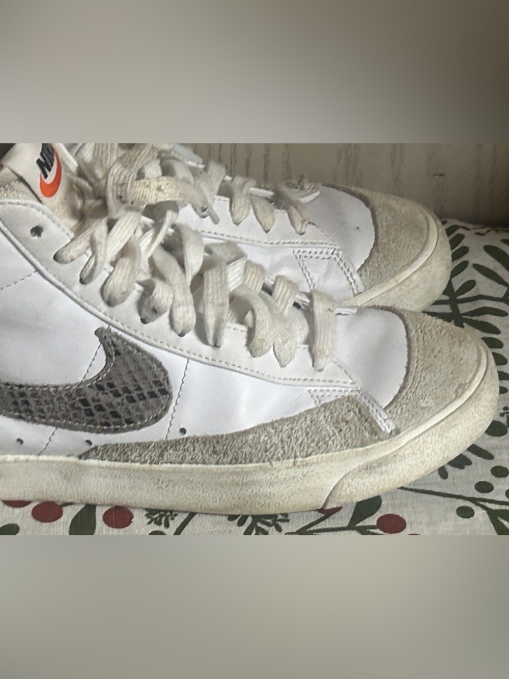 Nike Blazer Mid '77 Vintage "Snakeskin Swoosh Size 7 - Picture 8 of 10